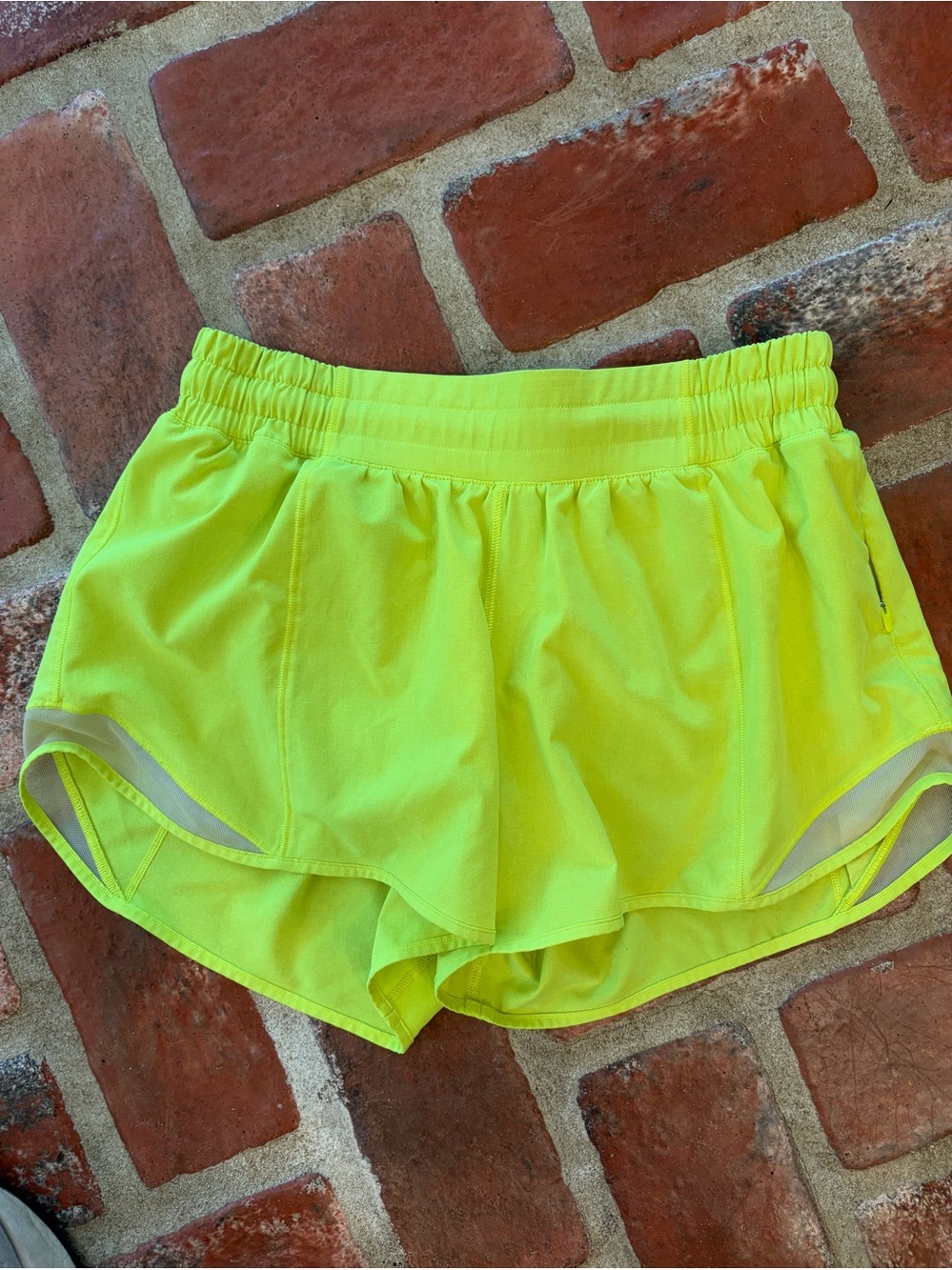 Lululemon neon yellow Hotty Hot shorts size 6